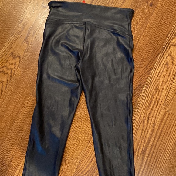 COPY - Spanx - Picture 4 of 6